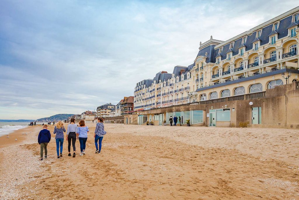 Plage de Cabourg devant le Grand Hôtel