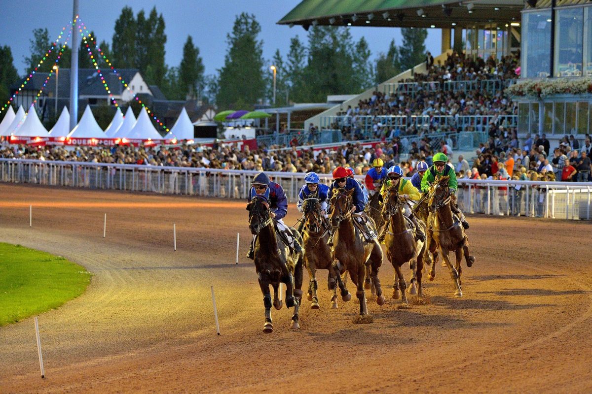 Courses de chevaux pendant les Estivales de Cabourg