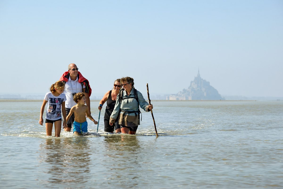 Walking across the Bay of the Mont-Saint-Michel