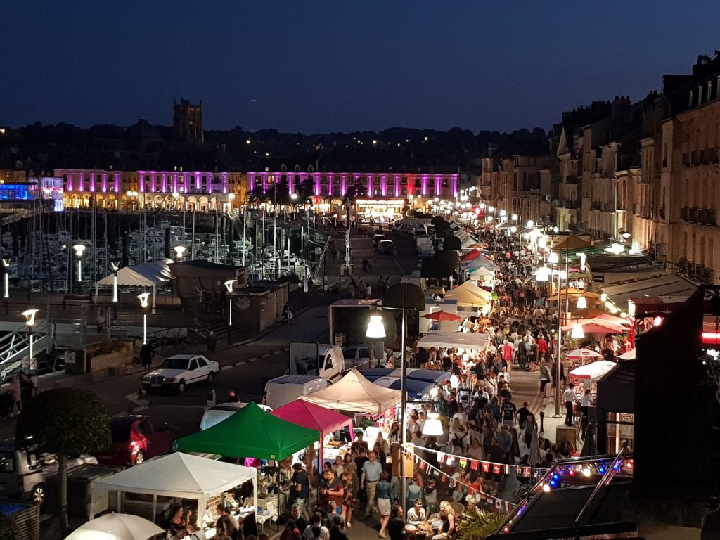 Mercato notturno di Dieppe