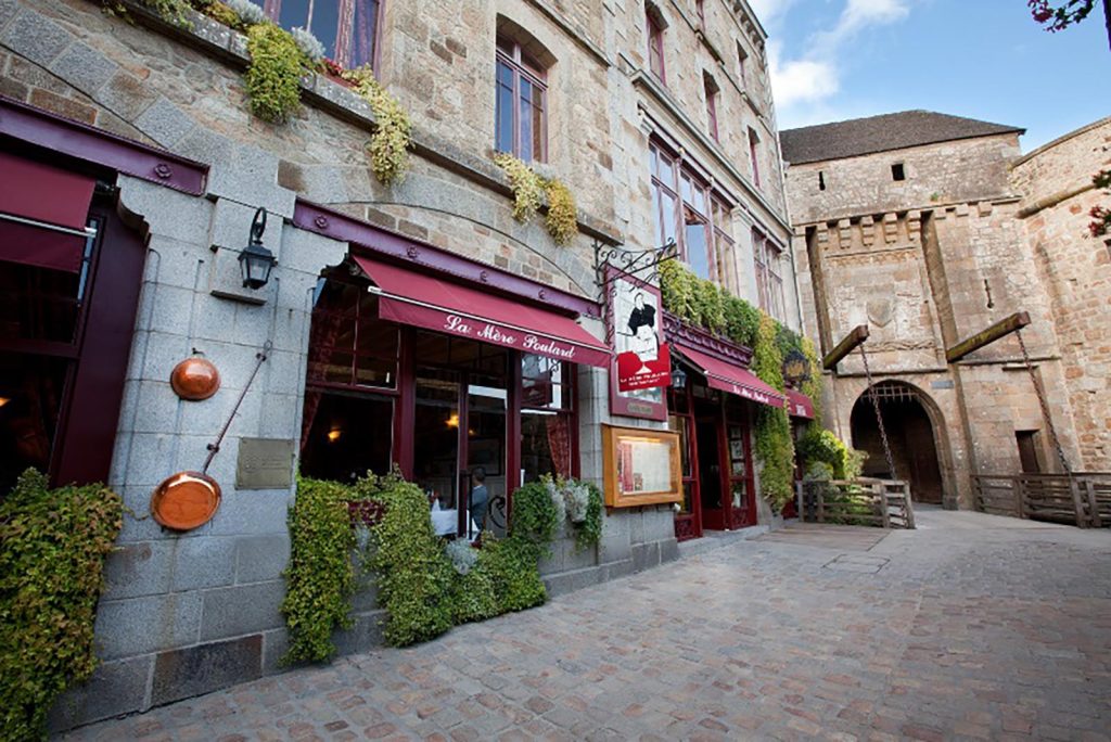 Façade du restaurant La Mère Poulard