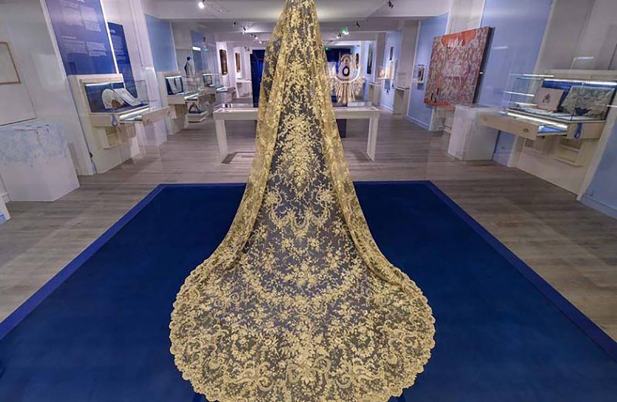 Section dentelle aux musée des Beaux-Arts et de la Dentelle d