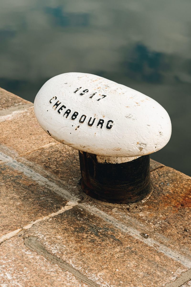 Sur les quais à Cherbourg