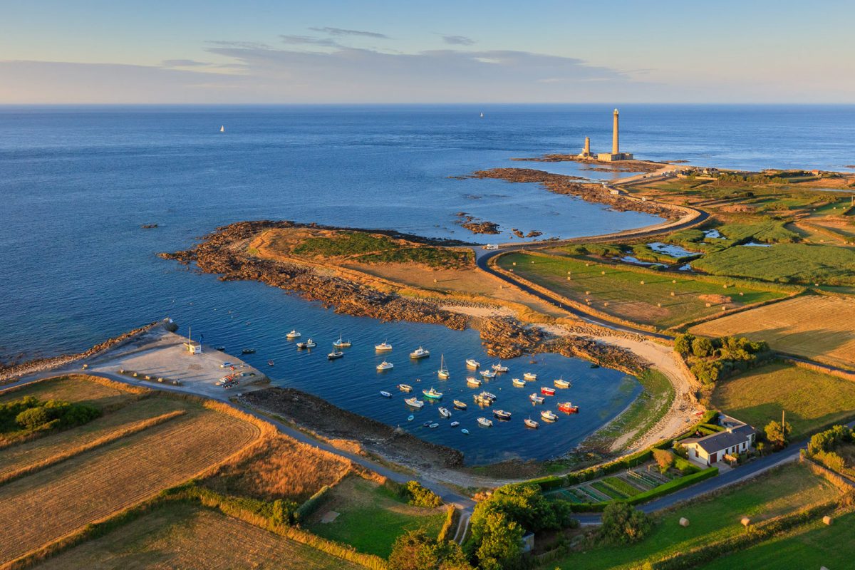 Puerto de Roubary y faro de Gatteville