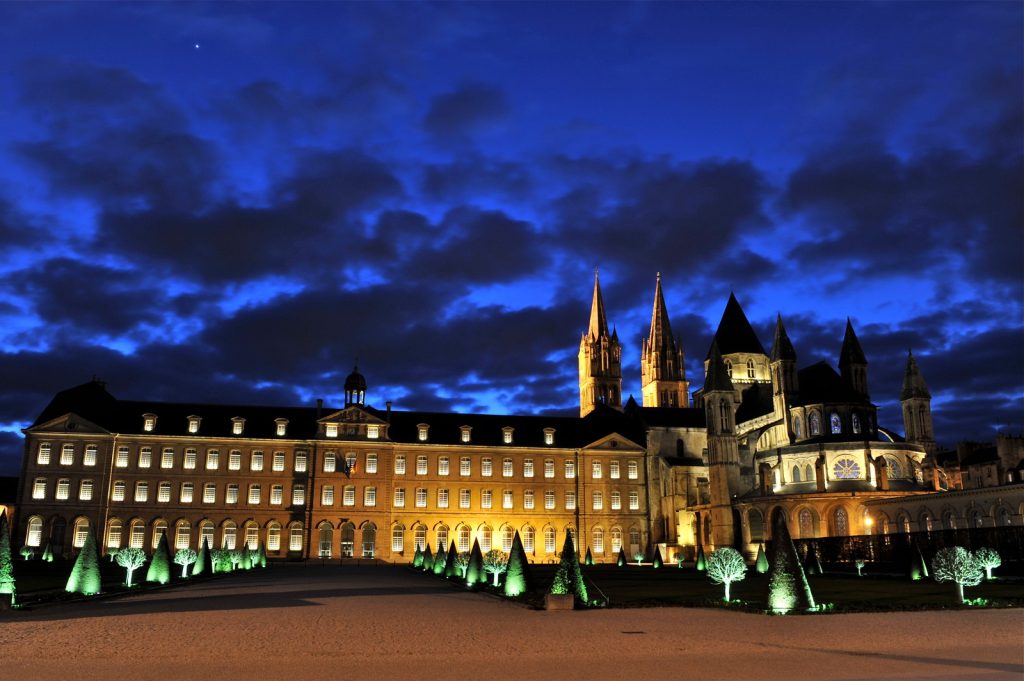 Abbaye aux Hommes and Caen city hall