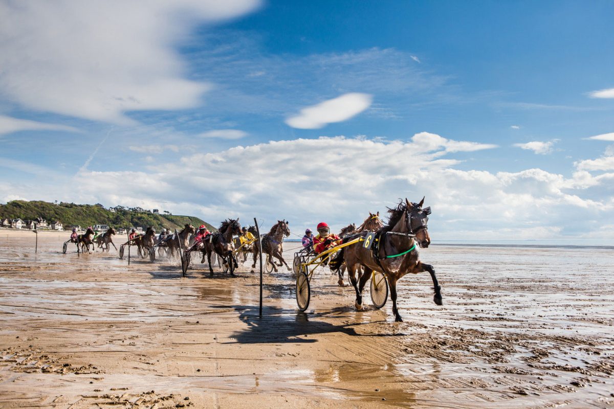 Course de trot à Jullouville