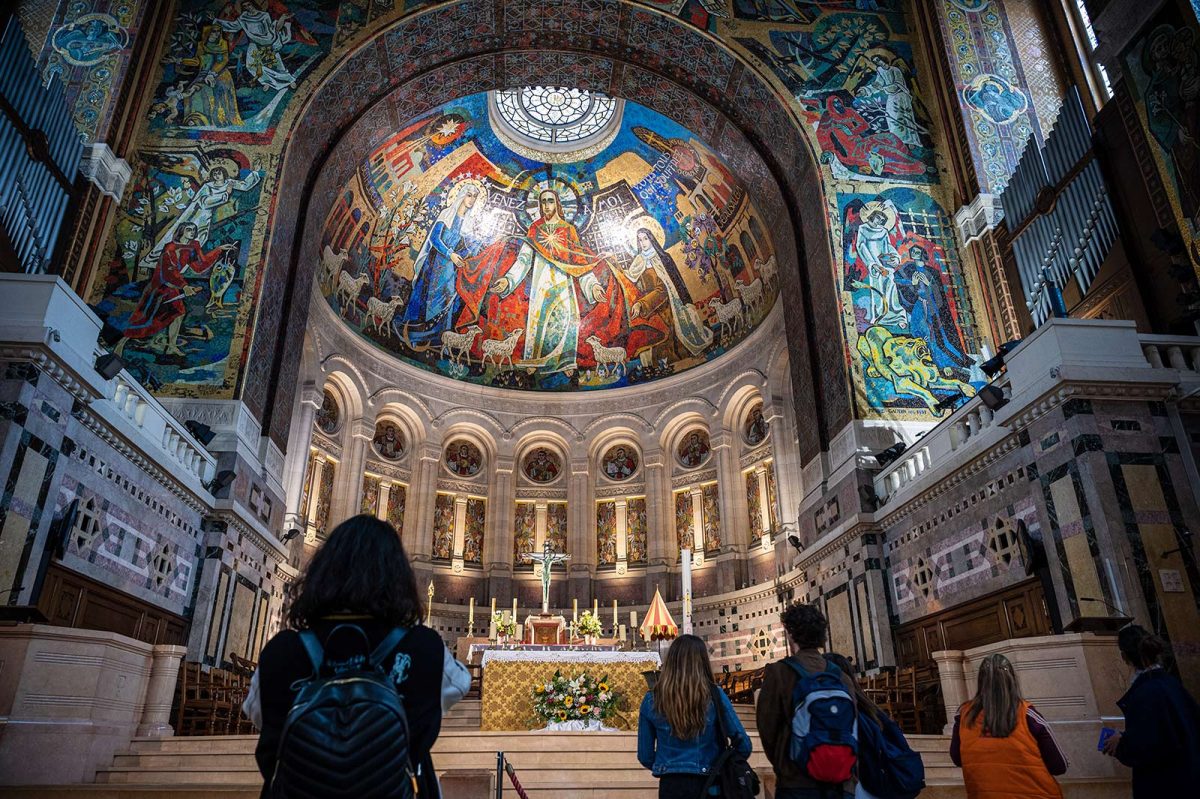 Mosaicos en el interior de la basílica de Lisieux© Thomas Le Floc