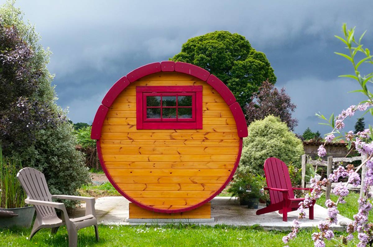Schlafen im Fass – originelle Unterkunft im Jardin du Clos Fleuri (Jullouville)