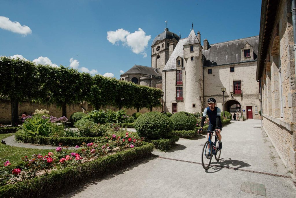 Mit dem Fahrrad in Alençon