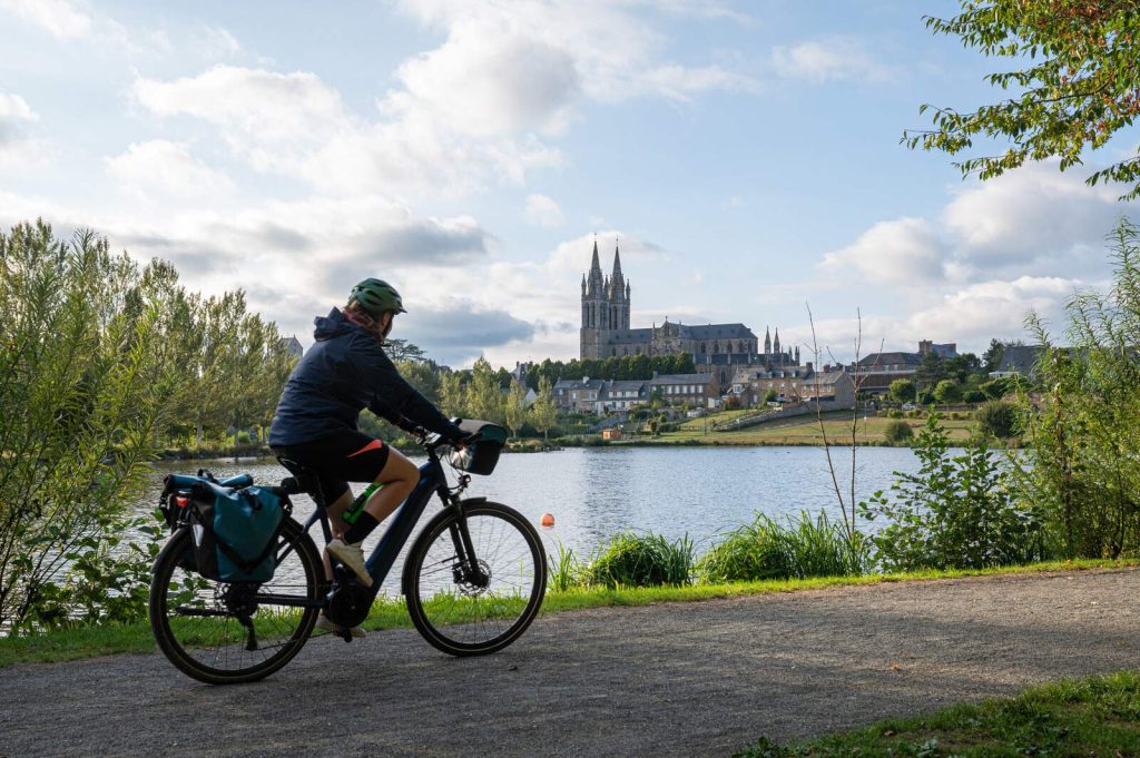 Saint-Hilaire-du-Harcouet sur la VeloWestNormandy