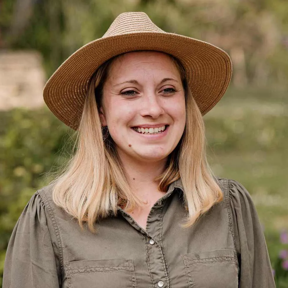 Chloé, guide conférencière
