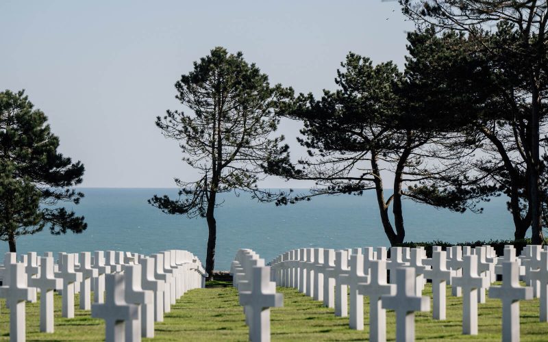 L’émotion au rendez-vous au cimetière américain de Colleville-sur-Mer