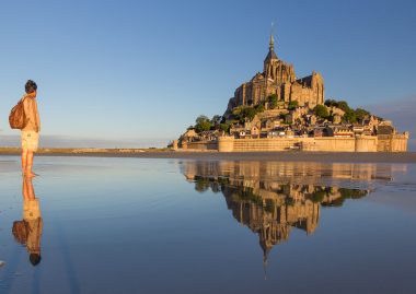 Radonneur au Mont-Saint-Michel