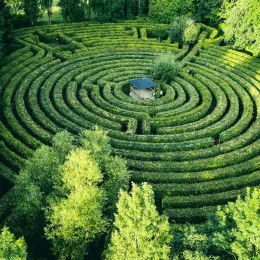 Labyrinthe Artmazia à Massy