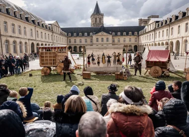 Ouvrir dans la galerie: Village médiéval à Caen Village médiéval à l'Abbaye aux Dames à Caen