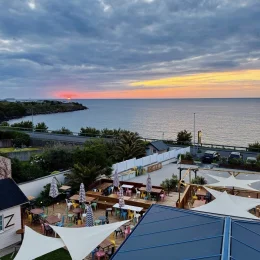 Bar restaurant Le Goëland 1937 avec vue mer vu de haut