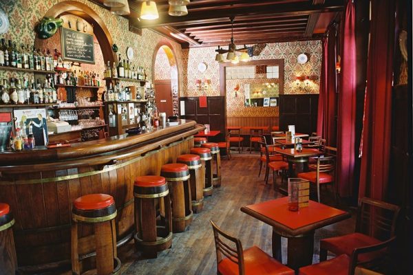 Intérieur du bar 