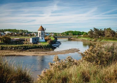 Moulin à vent sur la Seulles à Courseulles-sur-Mer