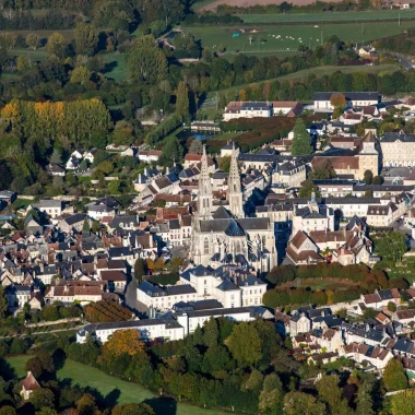 Vue aérienne sur la ville de Sées