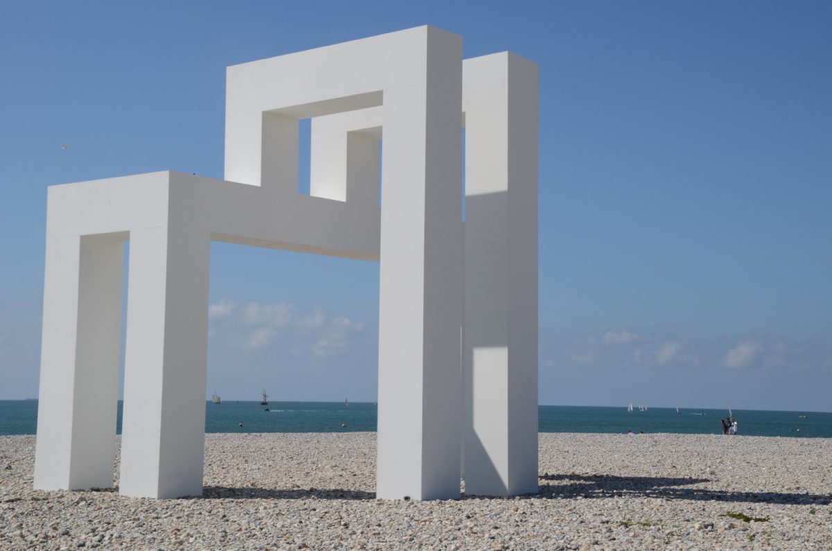 Oeuvre de Lang et Baumann sur la plage du Havre