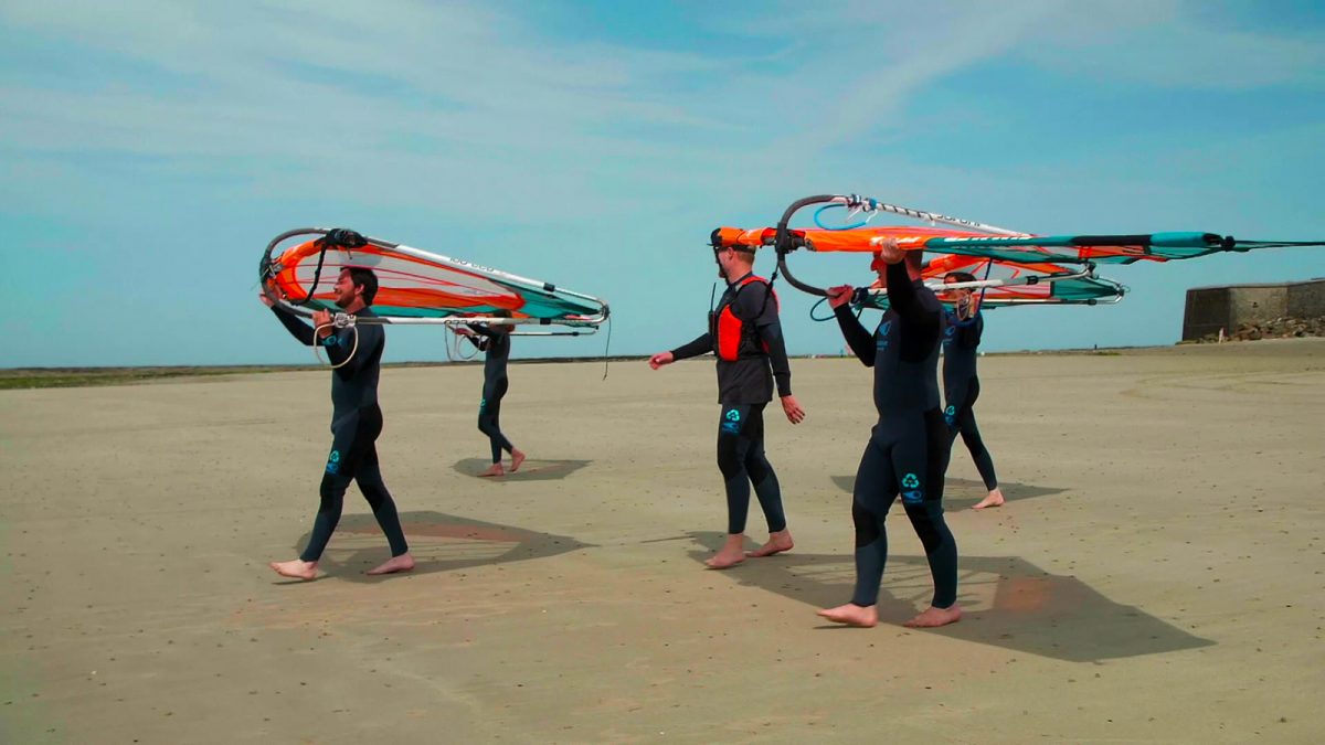 Expérience S'initier au windsurf au Cap de la Hague