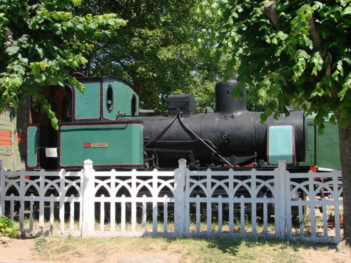 Locomotive sur le chemin de fer de la vallée de l'Eure