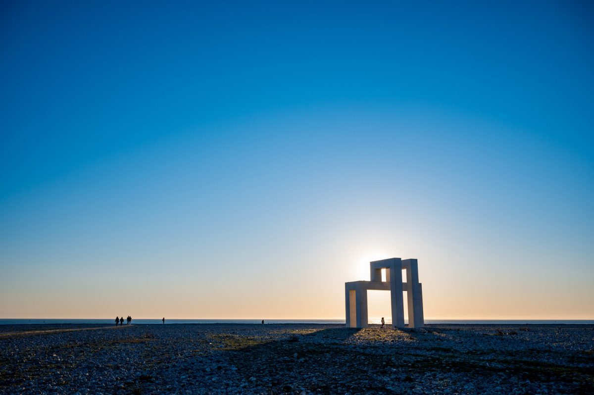 Oeuvre monumentale photogénique sur la plage du Havre