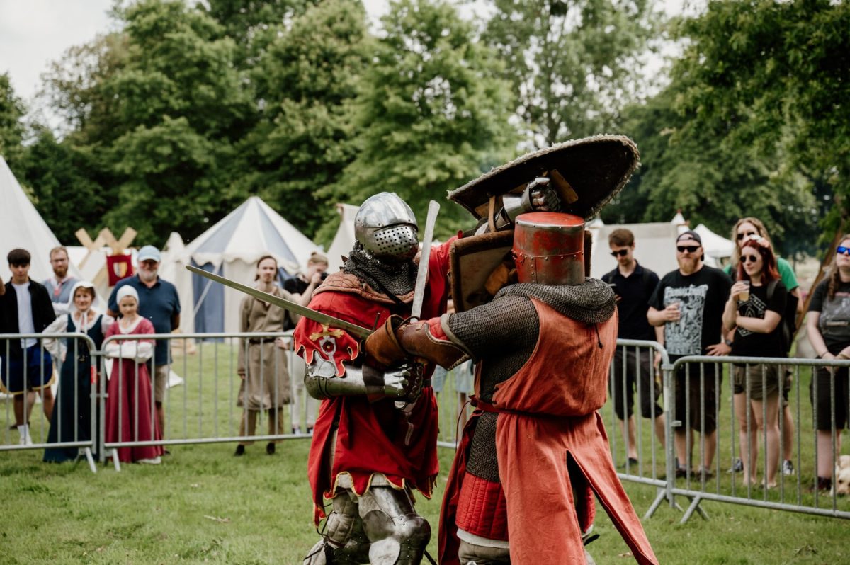 combat de Béhourt à la fête médiévale du Château de Colombière